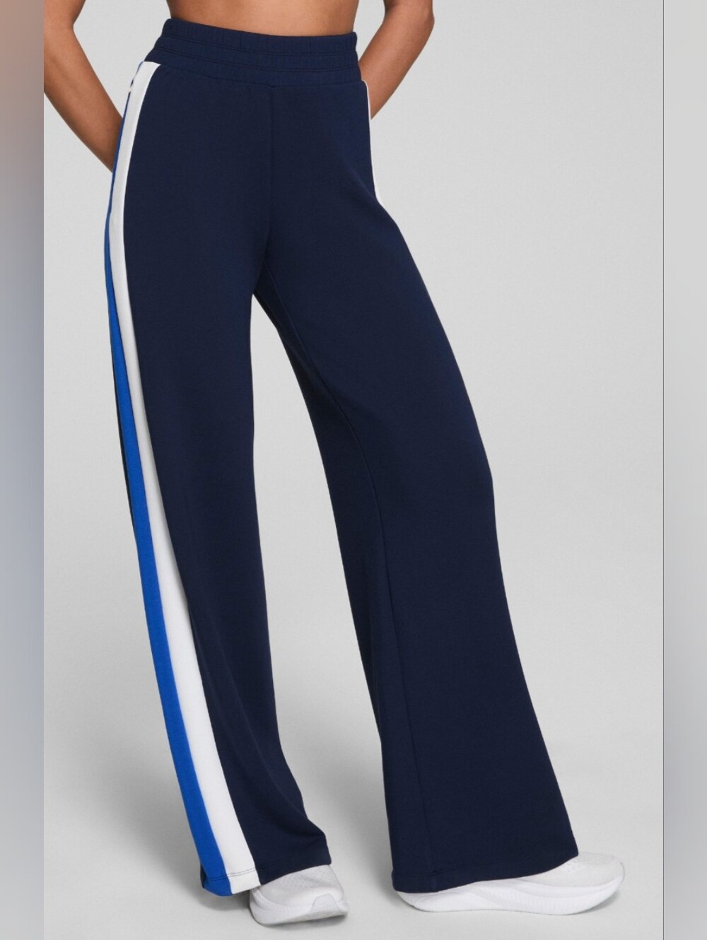 SPANX | Women's Navy/Blue/Wht AE Colorblock Wide Legs AirEssentials Relaxed Pant